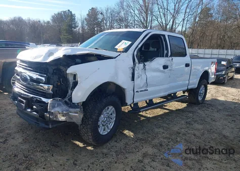 2017 Ford F-250 Xlt z USA, uszkodzony, nr VIN 1FT7W2BT2HEF42313